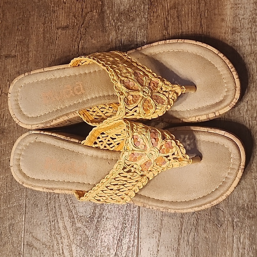 Mudd Yellow Braided Floral Thong Sandals